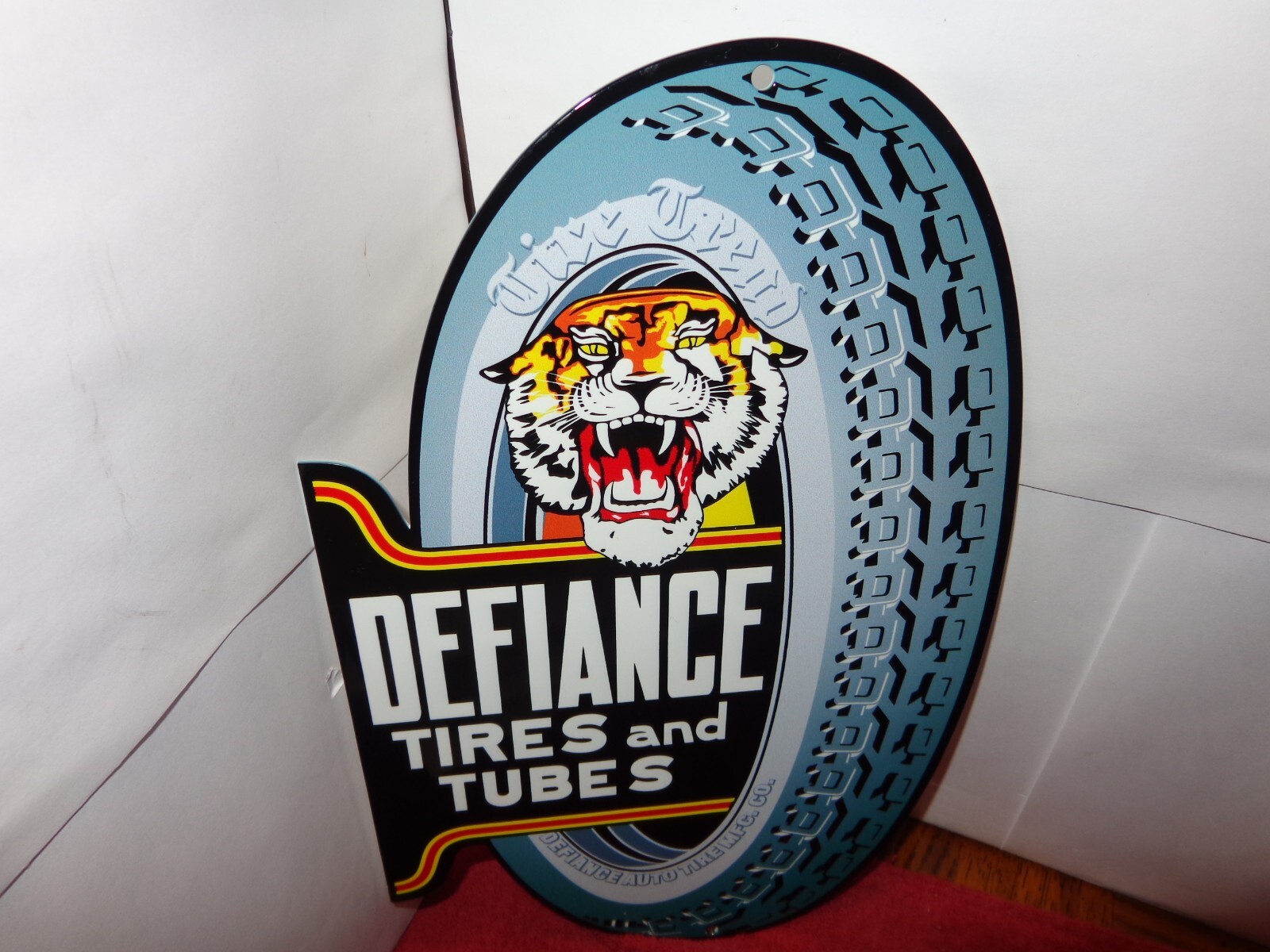 7×12 in DEFIANCE TIGER – CAR TIRES & TUBES ADV. SIGN HEAVY DIE CUT METAL # S 102