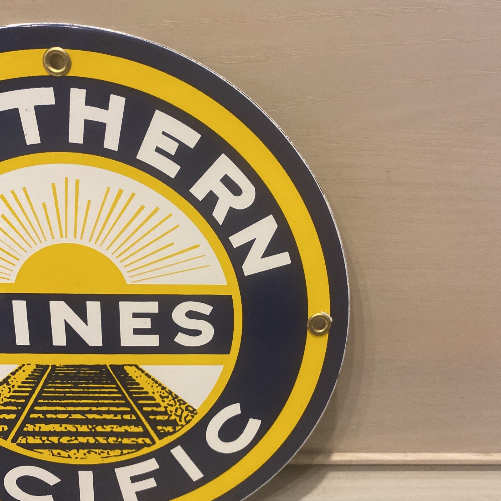 VINTAGE SOUTHERN PACIFIC RAILWAY PORCELAIN SIGN RAILROAD TRAIN STATION GAS OIL