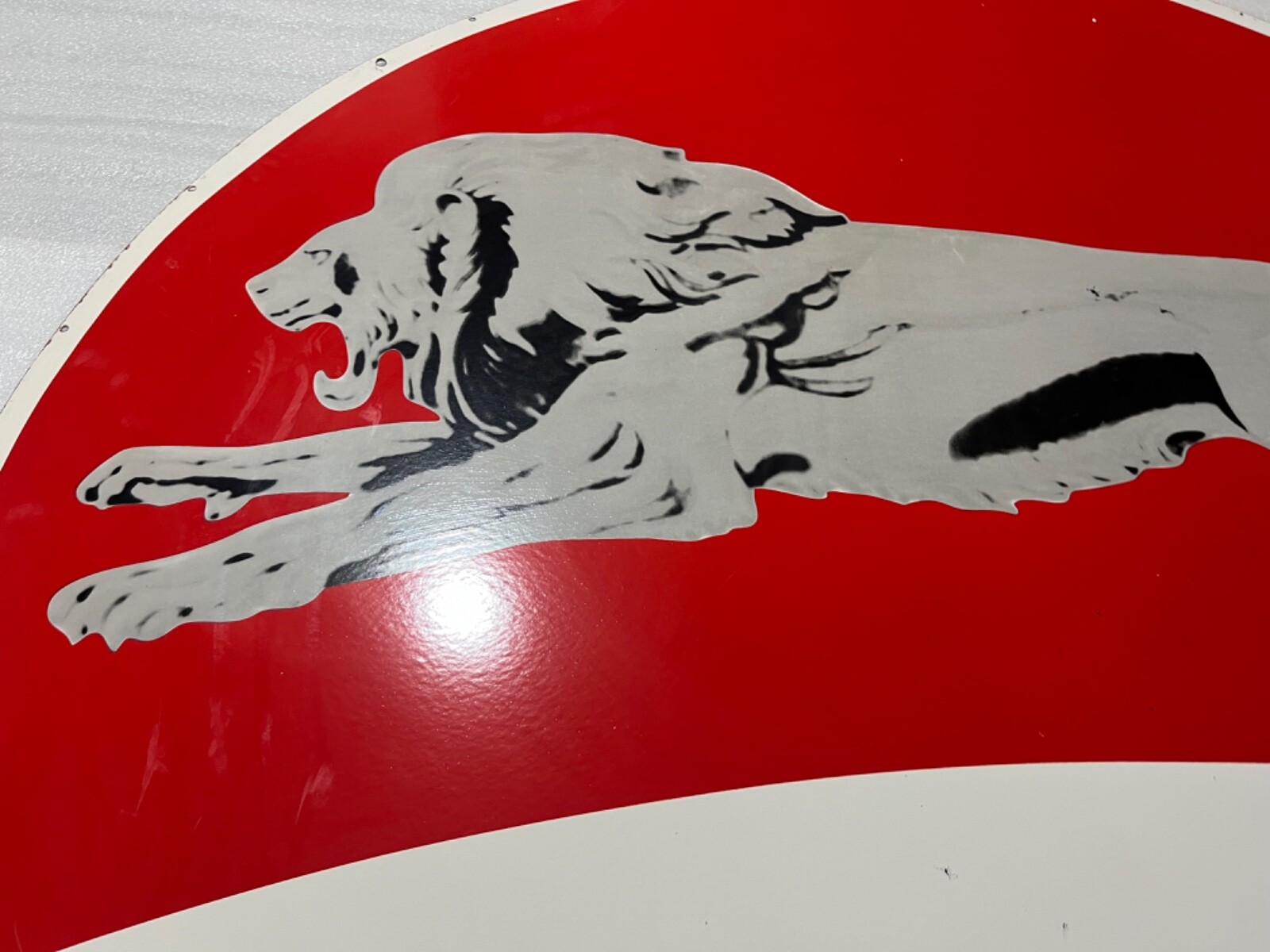 LION GAS & OIL PORCELAIN ENAMEL SIGN 60″ DSP