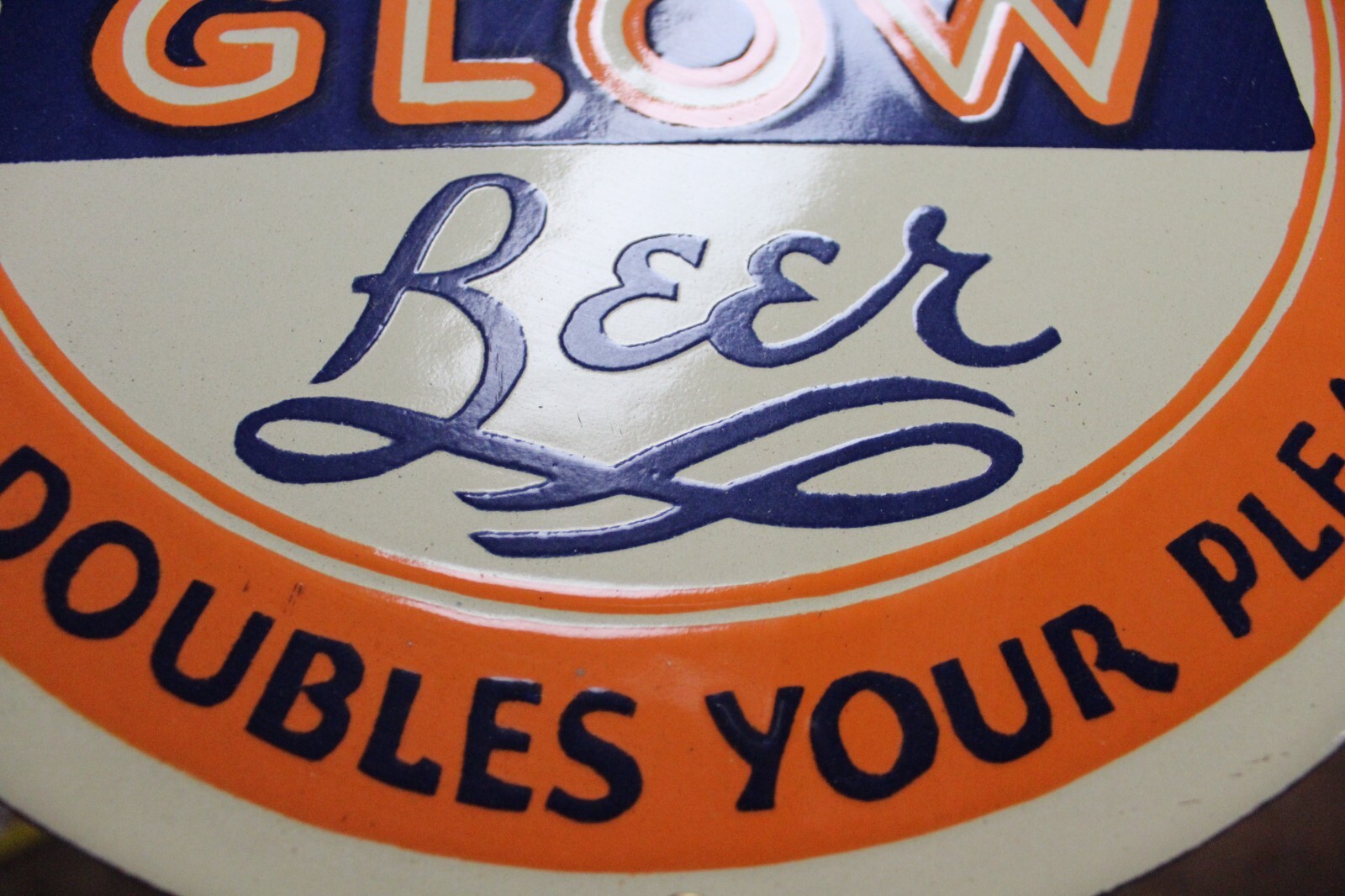 RARE BLUMER’S GOLDEN GLOW MONROE WISCONSIN BEER DEALER PORCELAIN METAL SIGN