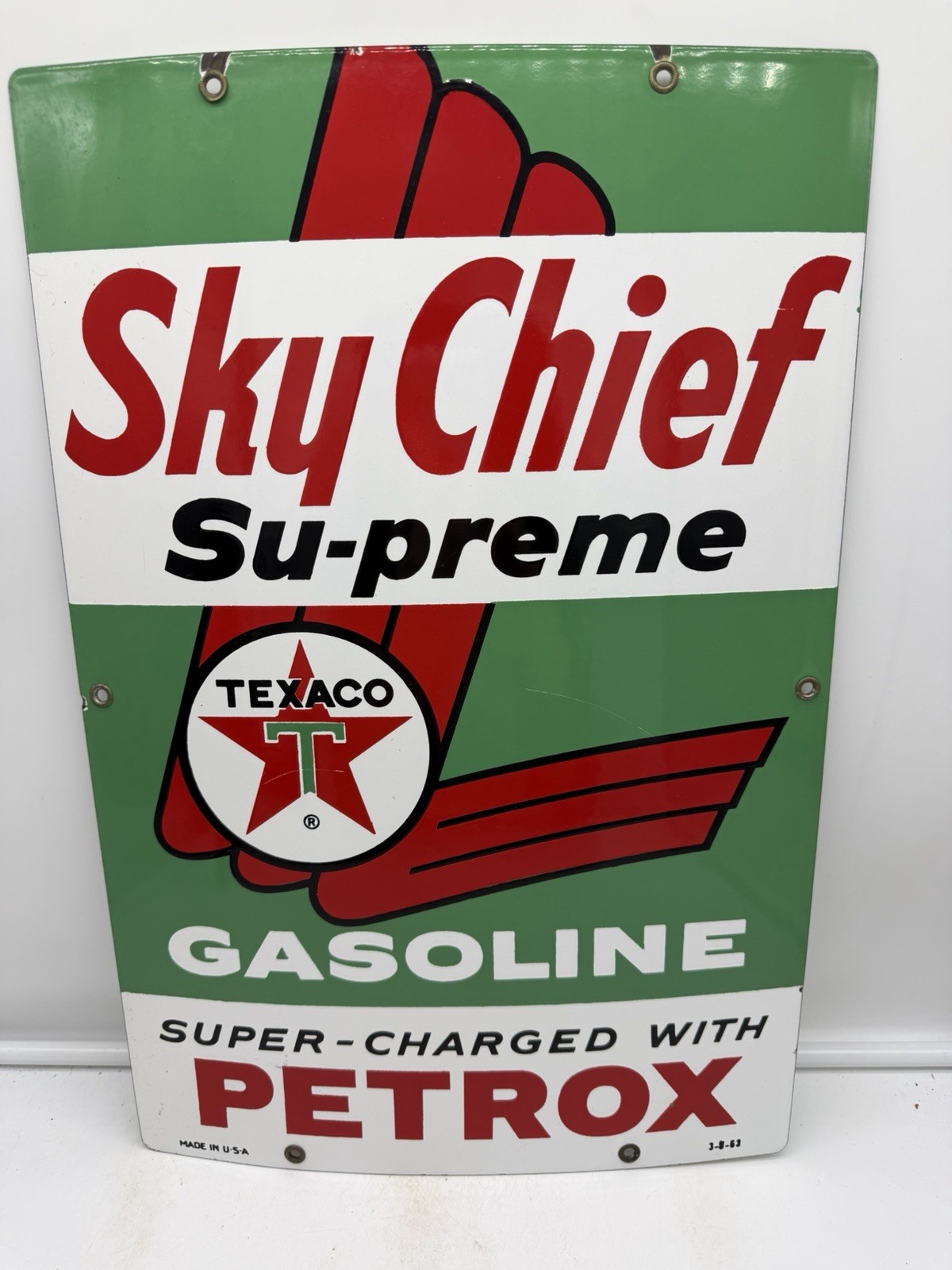 3-8-63 LARGE ORIGINAL & AUTHENTIC ”TEXACO SKY CHIEF” 18X12 INCH PORCELAIN