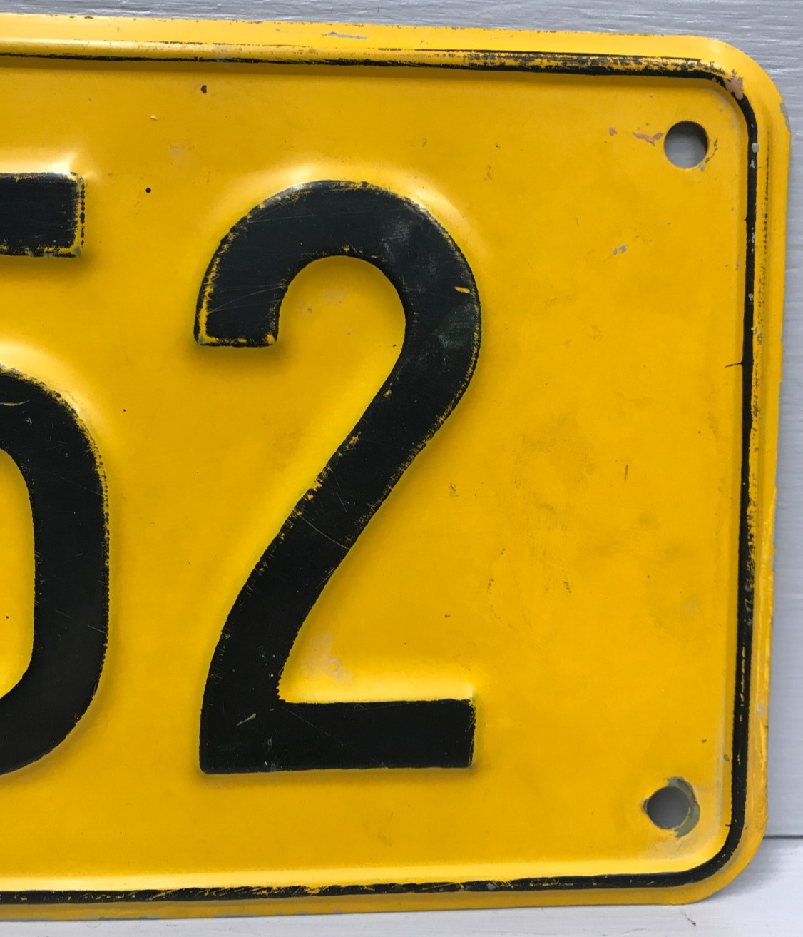 Vintage Steel Number 652 Sign License Plate Topper Yellow Black