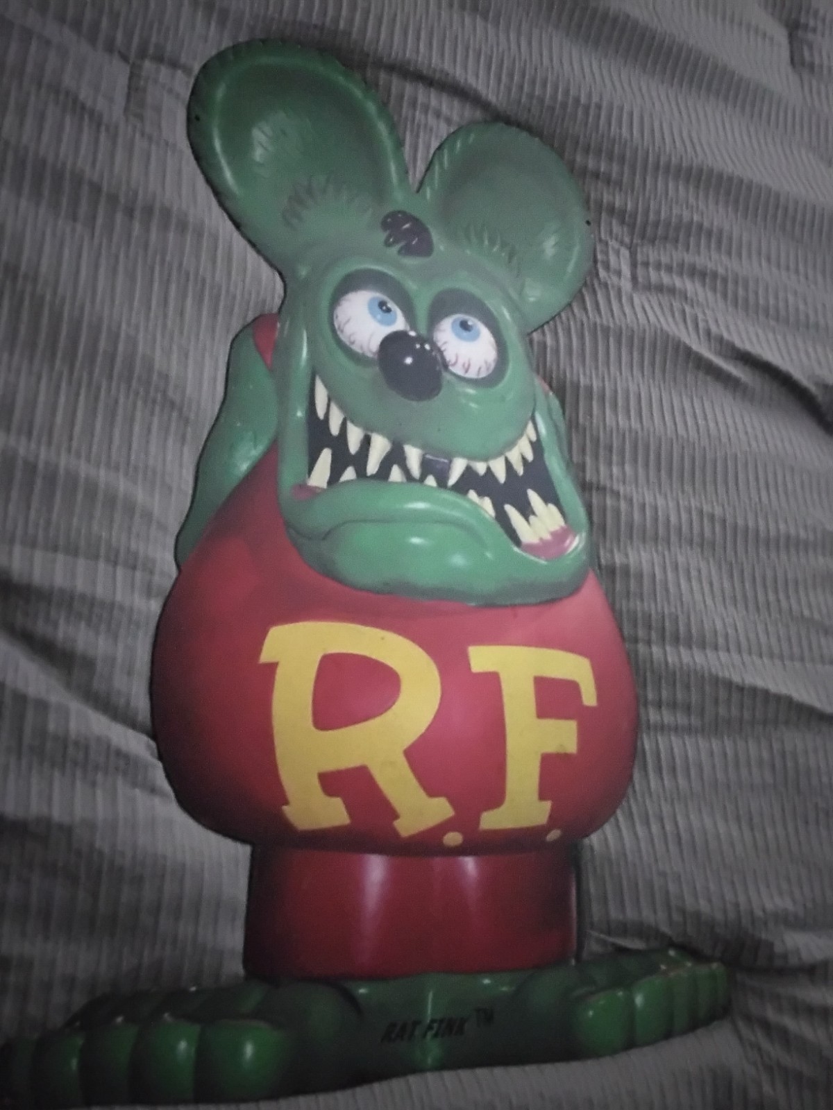 “Rat Fink” Porcelain 22×29 3/4 Green Mouse Anti-Hero Of Hot Rodding Sign