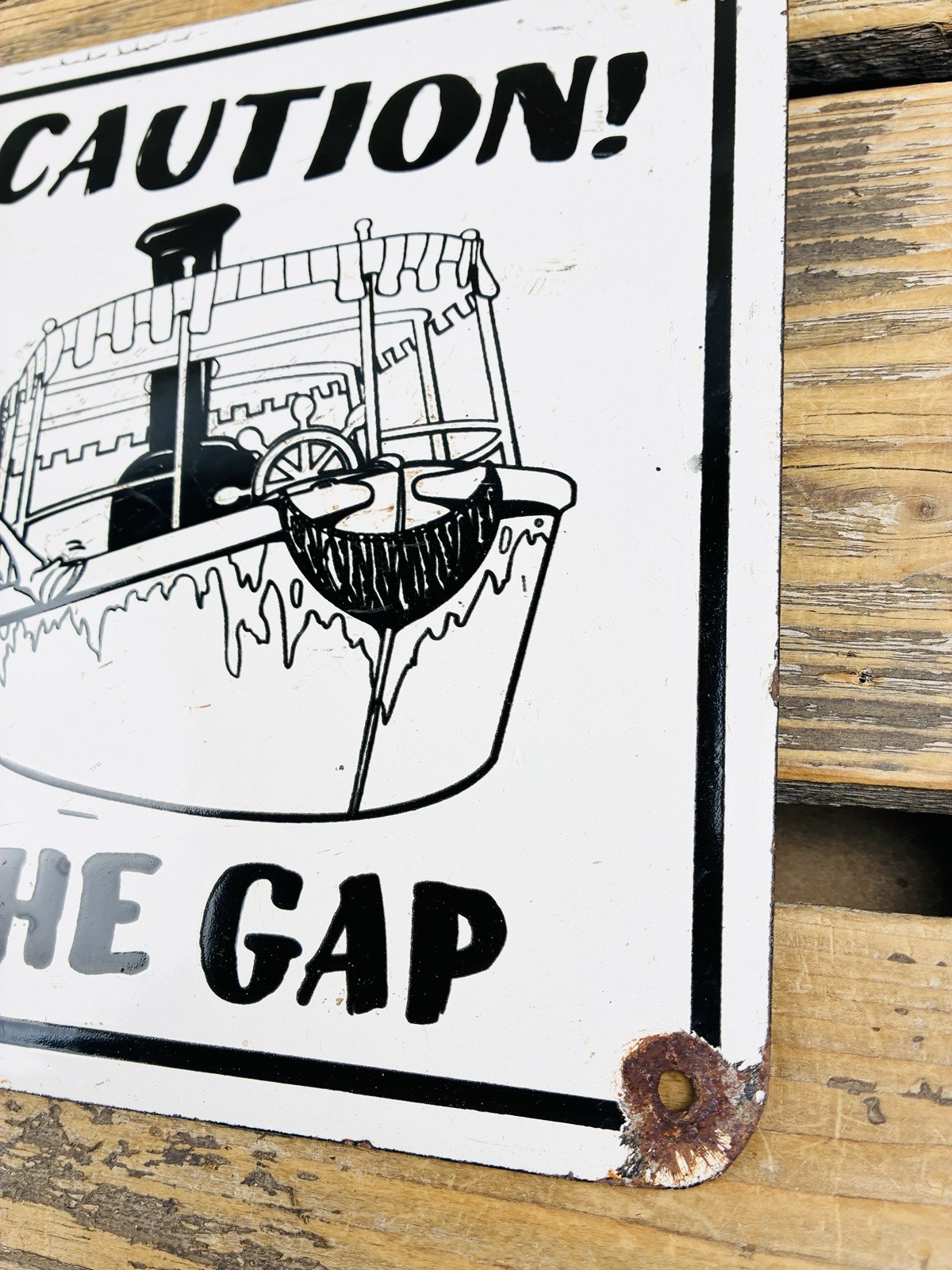 VINTAGE 12×9″ CAUTION! WATCH THE GAP OIL PORCELAIN PUMP STATION GASOLINE SIGN