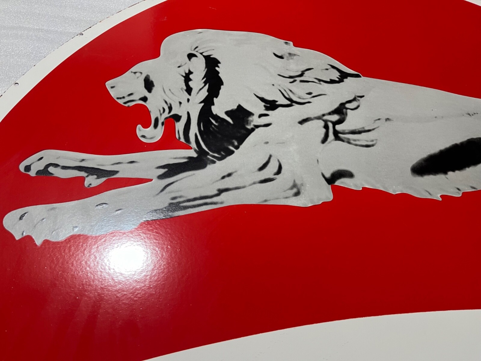 LION GAS & OIL PORCELAIN ENAMEL SIGN 60″ DSP