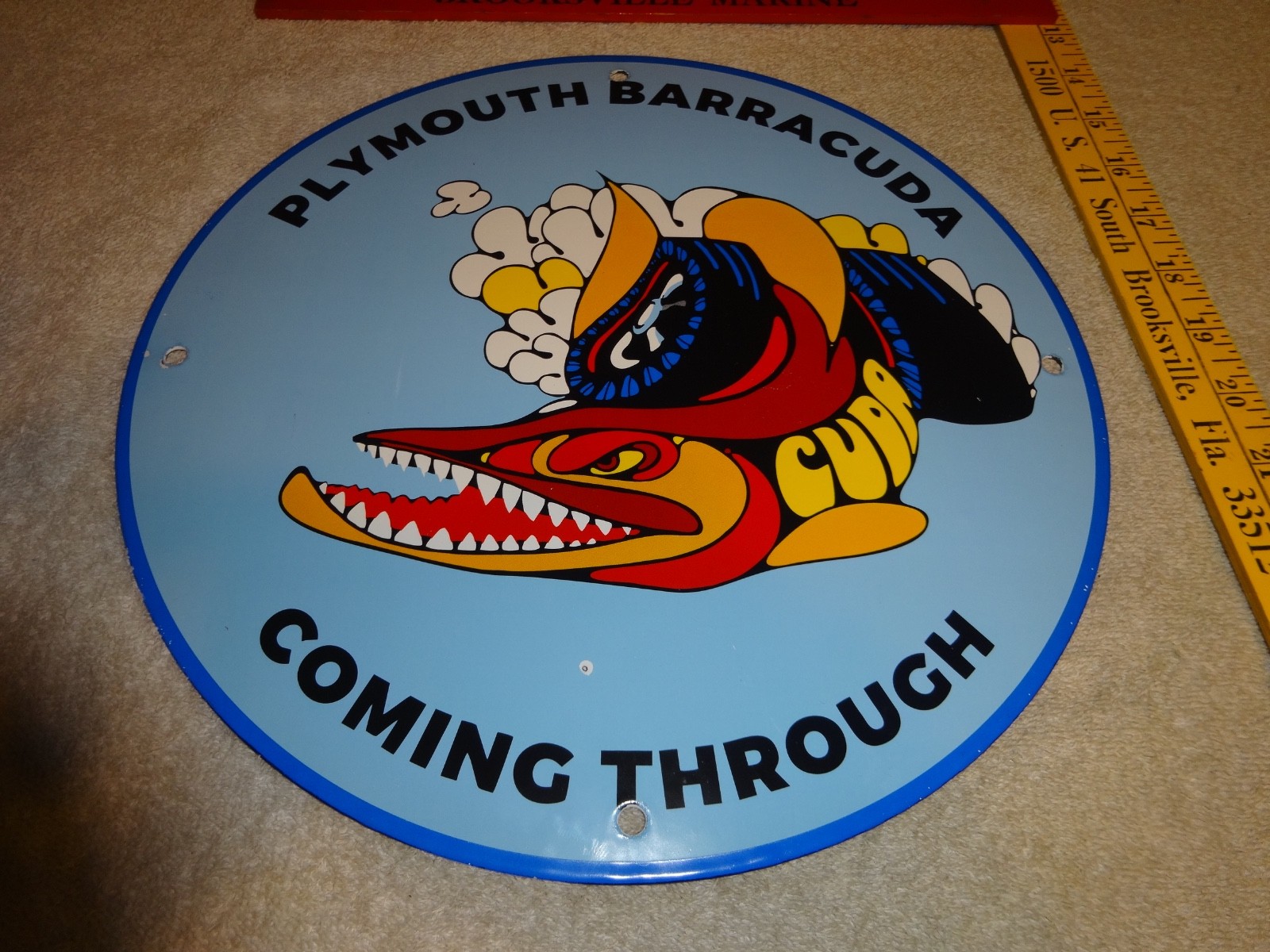 VINTAGE DODGE PLYMOUTH BARRACUDA 11 3/4″ PORCELAIN METAL CAR FISH GAS & OIL SIGN