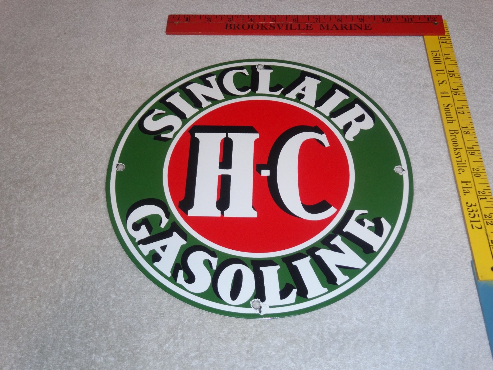 VINTAGE “SINCLAIR HC HIGH COMPRESSION GASOLINE” 12″ PORCELAIN METAL H C OIL SIGN