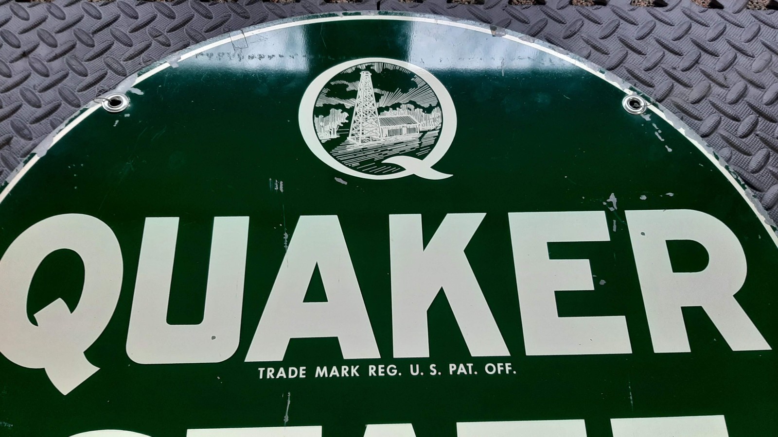 100% ORIGINAL 1977 QUAKER STATE GAS STATION OIL DSPM SIGN NO REPOPS EVER!