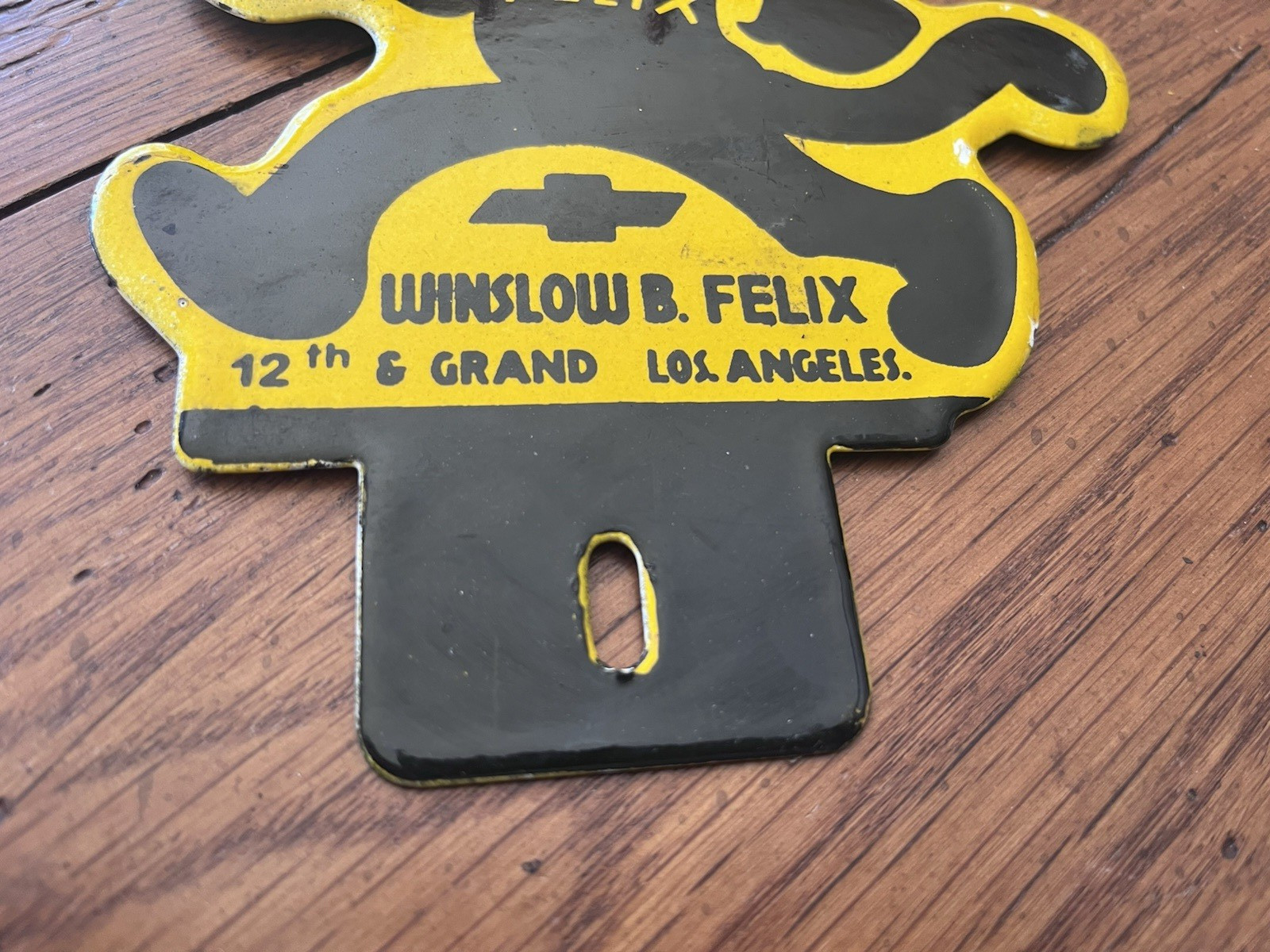 NICE FELIX CHEVROLET PORCELAIN SIGN 8” X 6” WINSLOW B LA COOL DECOR PIECE