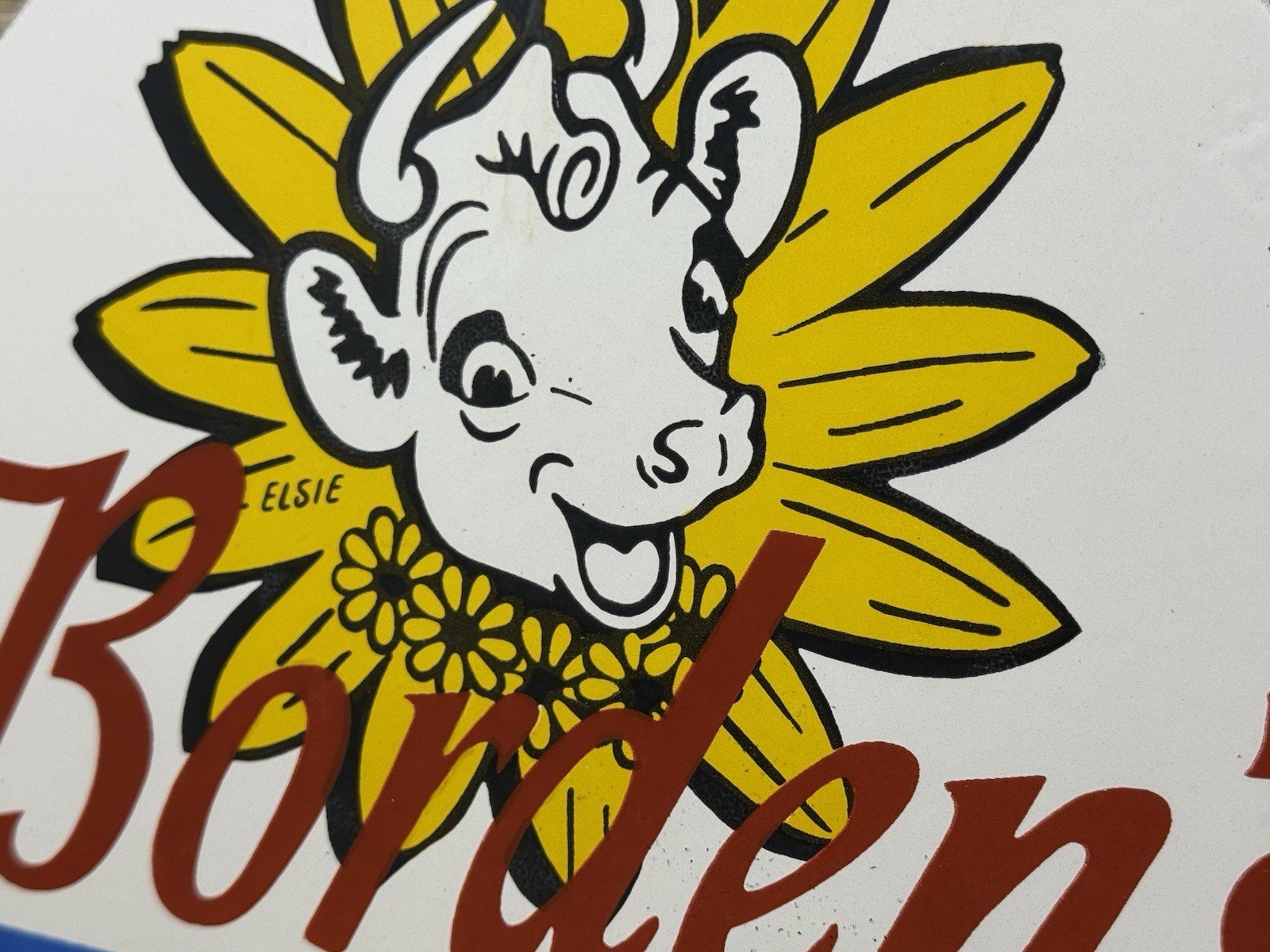 VINTAGE BORDENS ICE CREAM PORCELAIN SIGN DAIRY QUEEN COW FARM GAS PUMP