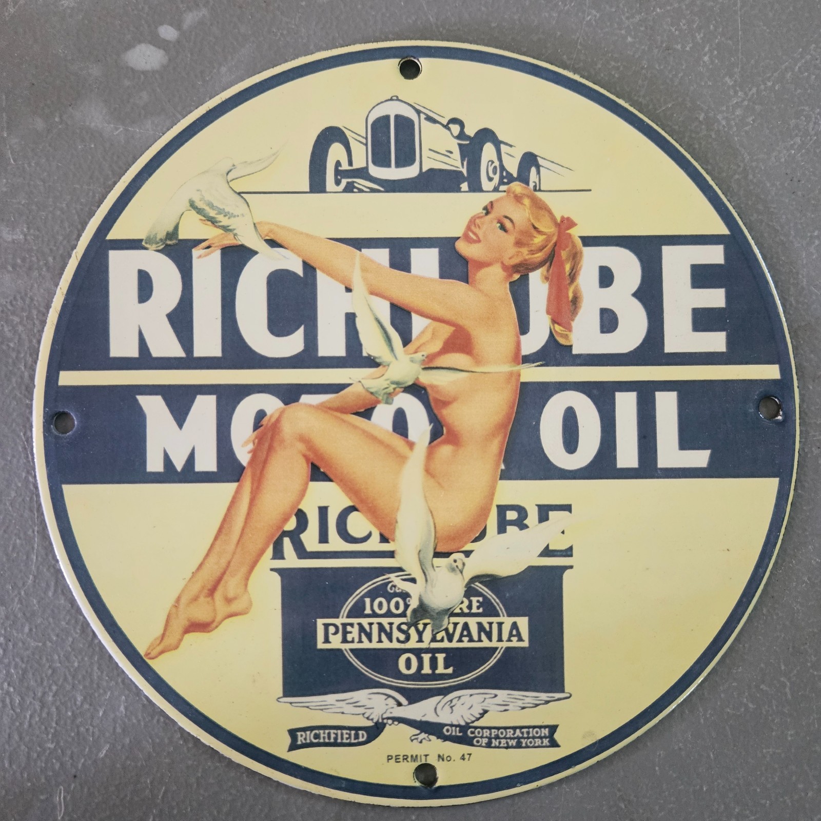 VINTAGE PORCELAIN RICHLUBE GAS & OIL STATION PUMP PLATE GARAGE MAN CAVE SIGN