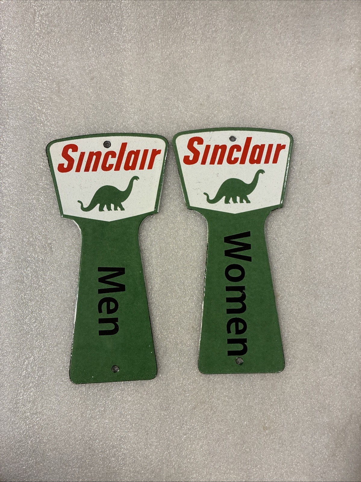 Sinclair Porcelain Advertising Sign Pair Restroom Bathroom Key Holder 6 1/2”