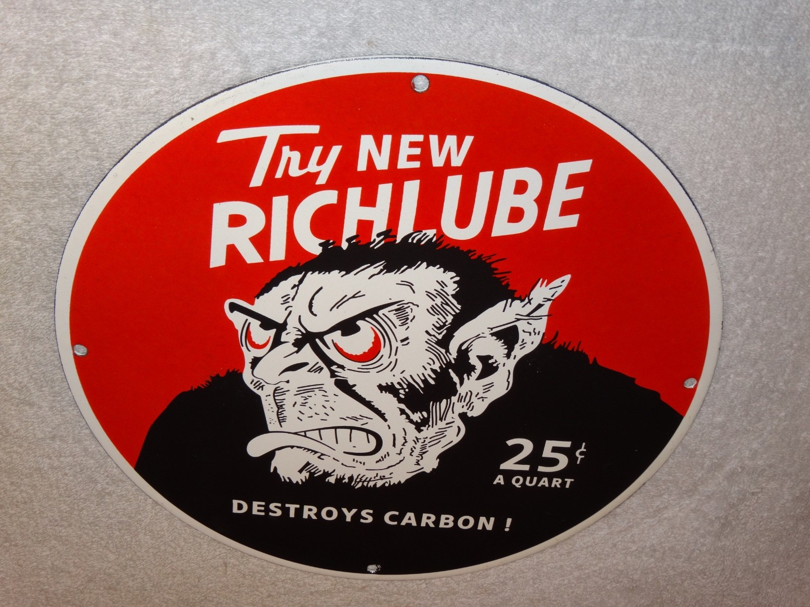 VINTAGE RICHLUBE MONKEY 25 c QUART APE 11 3/4″ PORCELAIN METAL GASOLINE OIL SIGN
