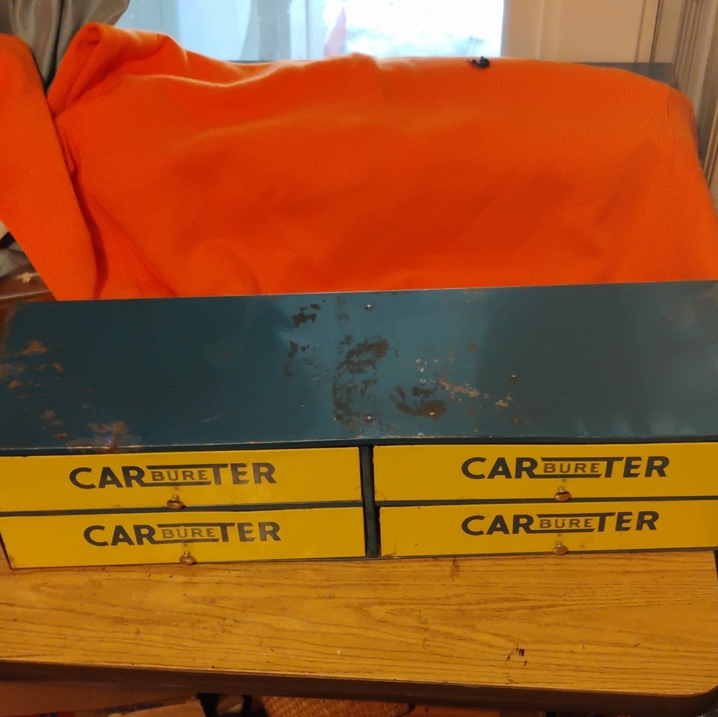1958 CARTER CARBURETOR Vintage Parts CABINET DISPLAY SIGN W/ VINTAGE PART OWNERS