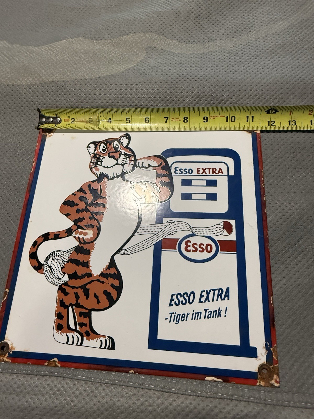 ESSO EXTRA TIGER IN TANK PORCELAIN SIGN 11 1/2″ x 11 1/2″