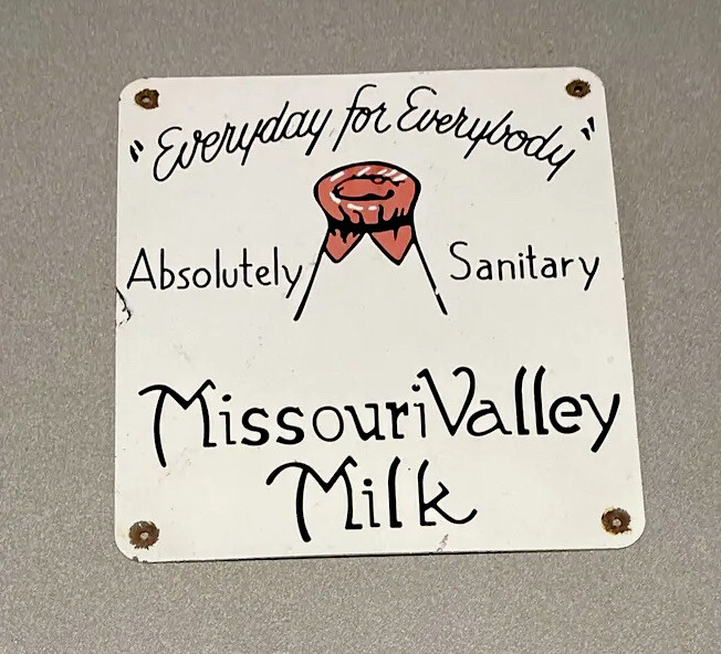 VINTAGE 13” MISSOURI MILK COW FARM BOTTLE PORCELAIN SIGN CAR GAS TRUCK