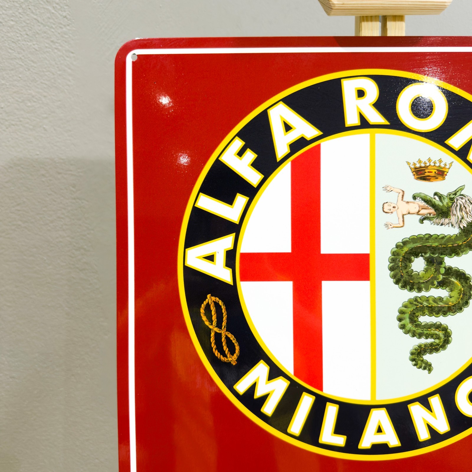 Alfa Romeo Milano Service Garage Sign – Metal Sign – 40 × 60 cm (15.7” × 23.6”)