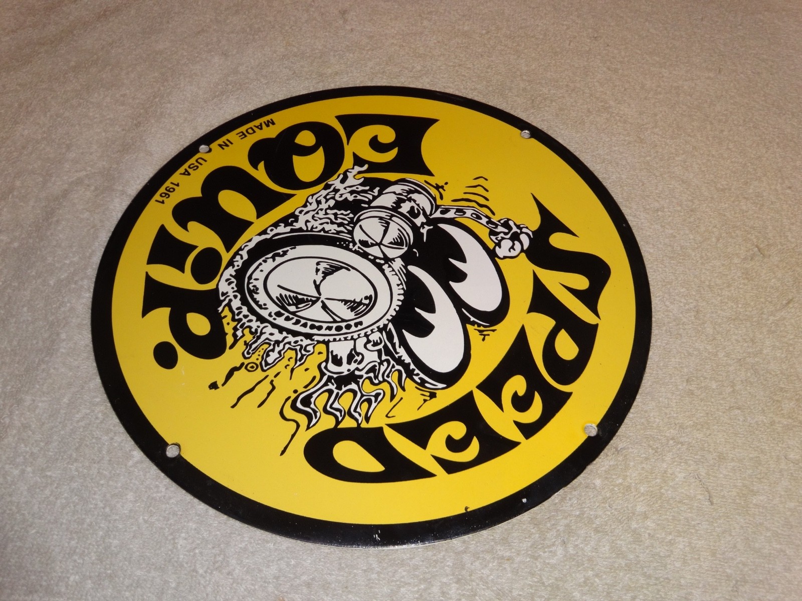 VINTAGE 1961 MOON EYES SPEED EQUIPMENT 11 3/4″ PORCELAIN METAL GASOLINE OIL SIGN