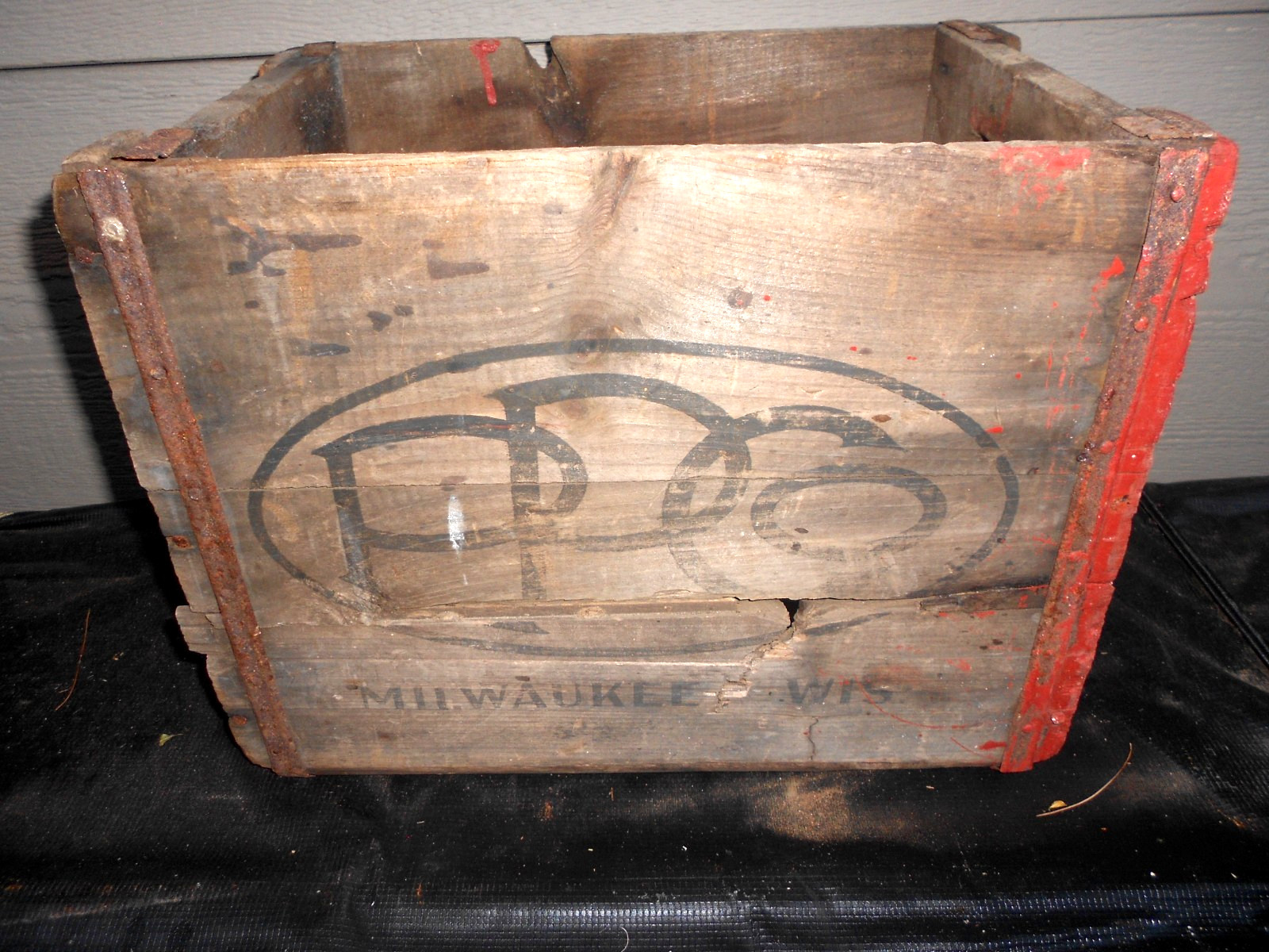 VINTAGE PABST BREWING CO. MILWAUKEE WIS. WOODEN CRATE ADV SIGN 16x11x12 in -C 89