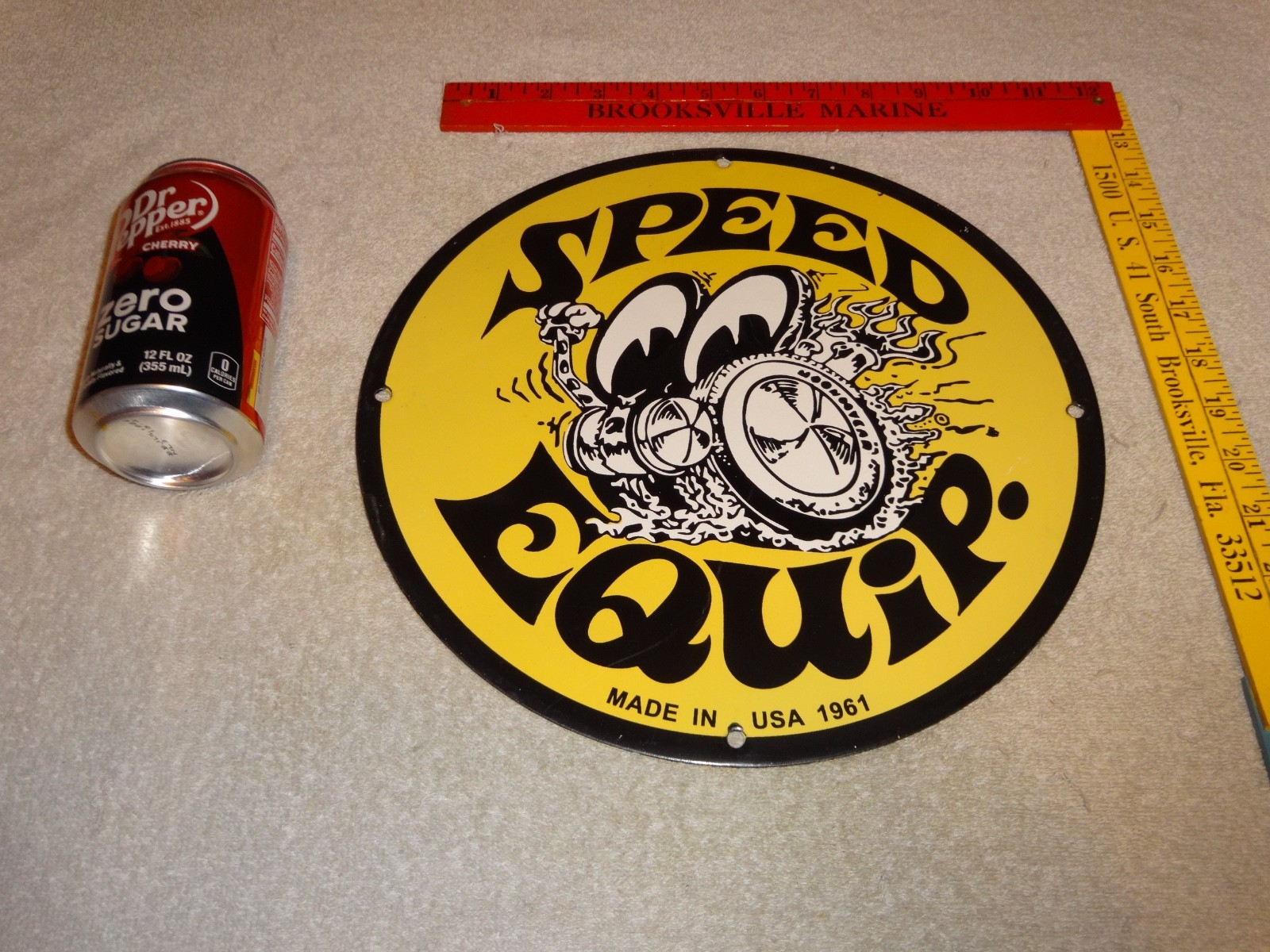 VINTAGE 1961 MOON EYES SPEED EQUIPMENT 11 3/4″ PORCELAIN METAL GASOLINE OIL SIGN