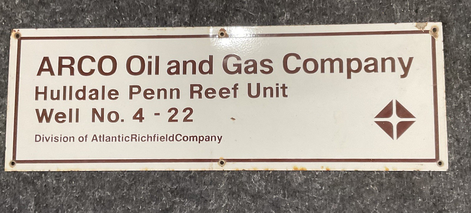 ARCO Oil & Gas Co. Porcelain Sign Hulldale Penn Reef Unit 30″ wide
