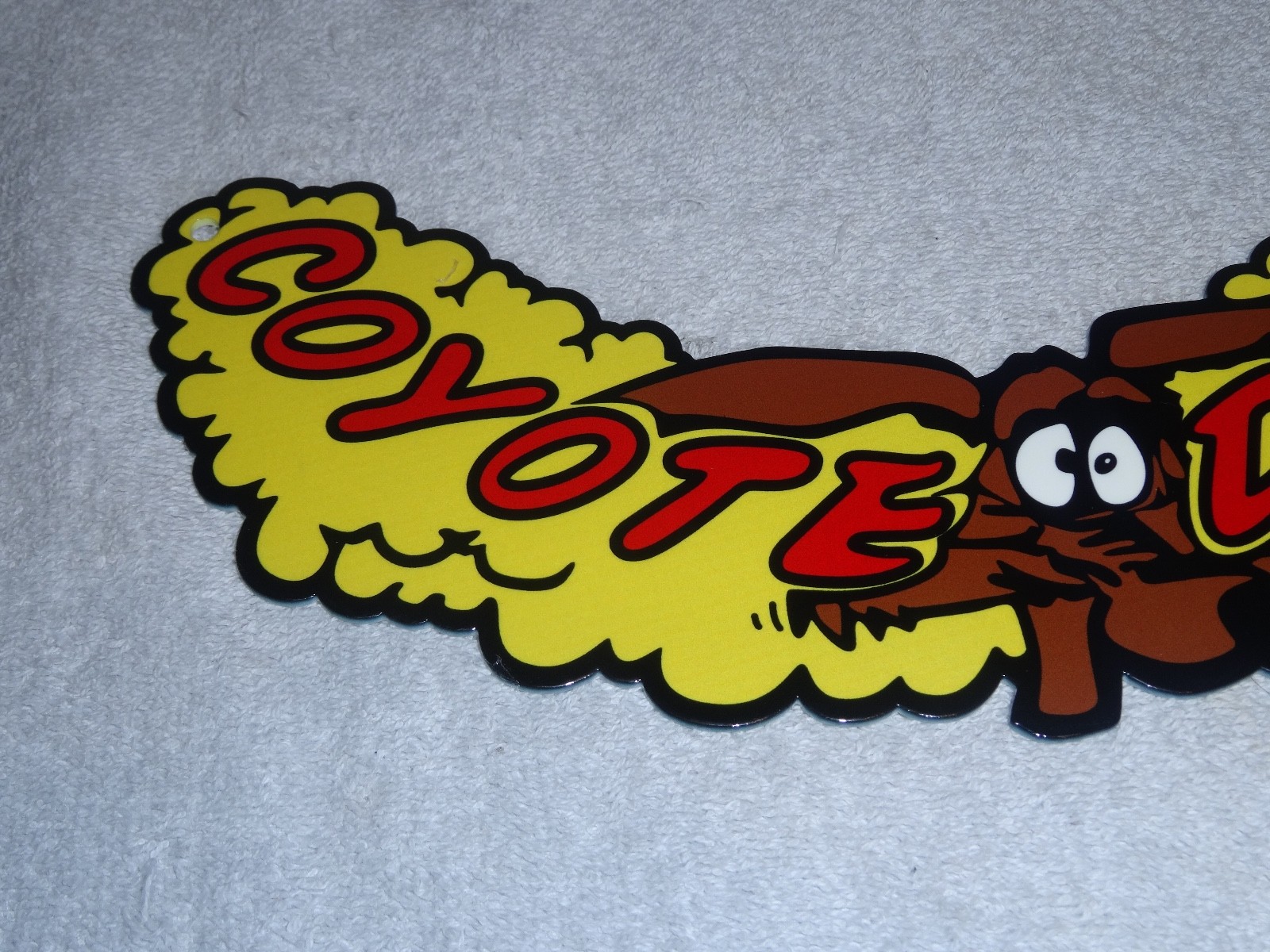 VINTAGE 1969 PLYMOUTH ROAD RUNNER COYOTE DUSTER METAL GASOLINE OIL SIGN! WILE E.
