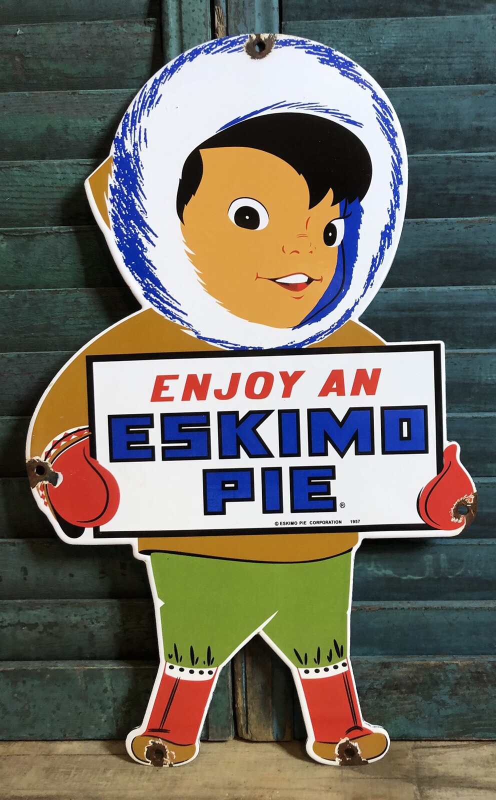 VINTAGE ESKIMO PIE 18” PORCELAIN ICE CREAM SANDWICH ADVERTISING GAS STATION SIGN