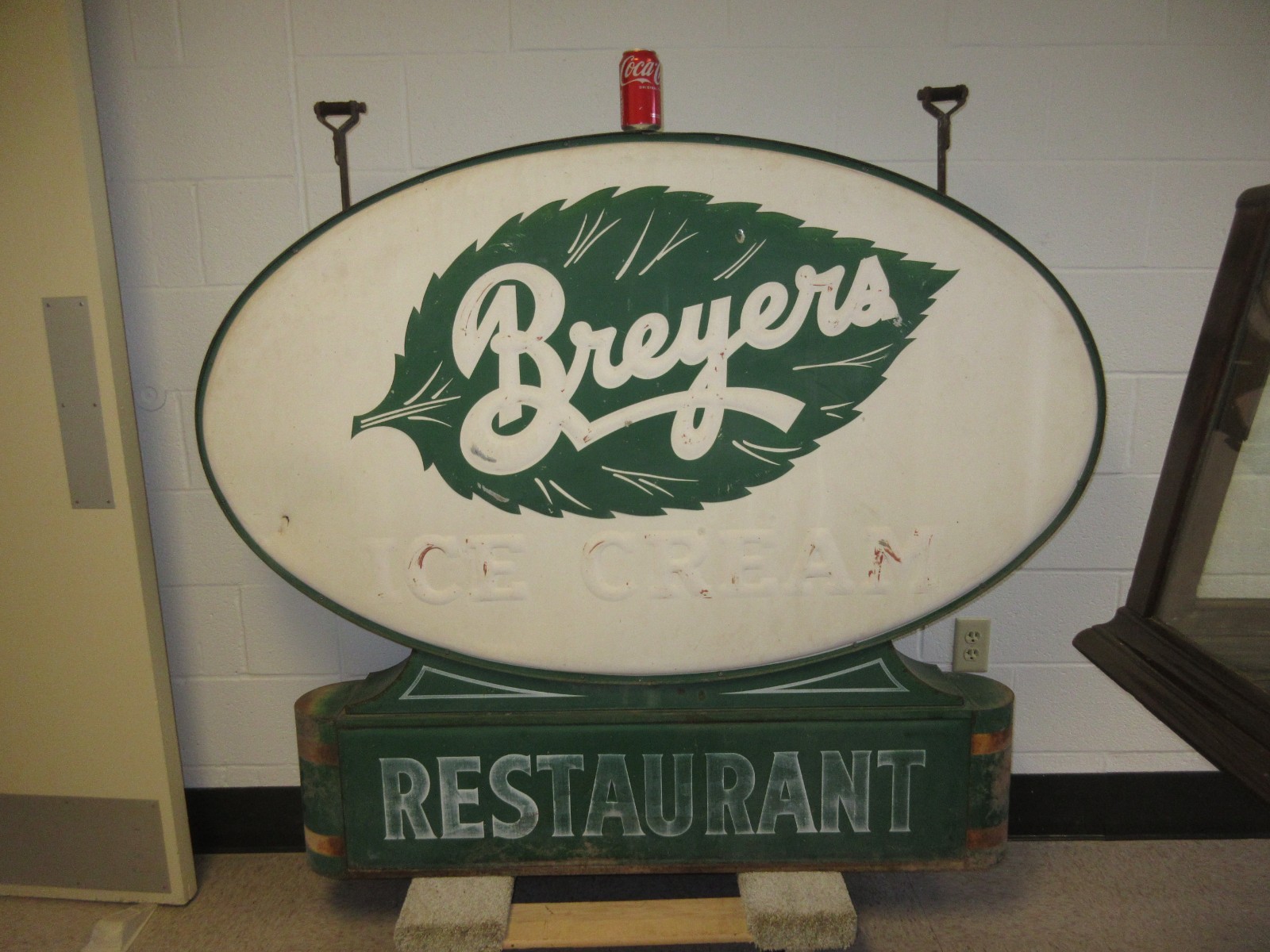 ANTIQUE BREYERS ICE CREAM RESTAURANT ADVERTISING SIGN HUGE 60″ ORIGINAL PAINT