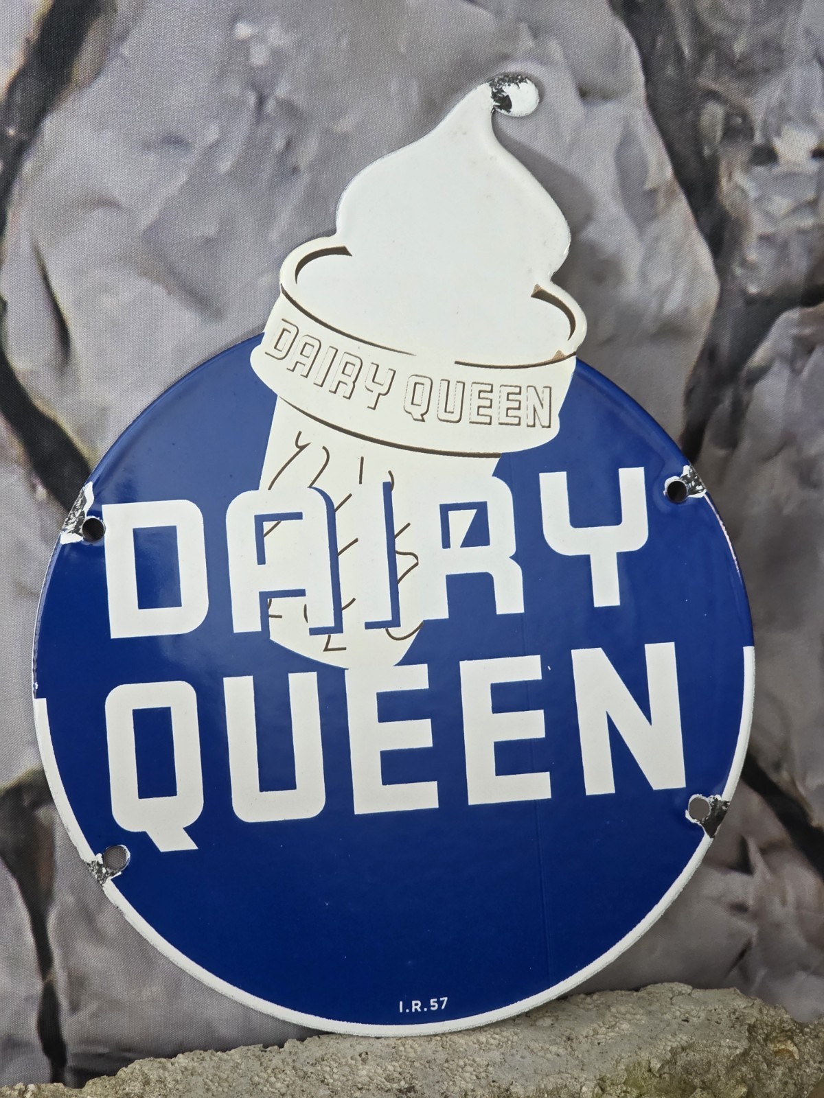VINTAGE DAIRY QUEEN ICE CREAM PORCELAIN SIGN 11″×8 GASOLINE OIL SODA POP I.R.57