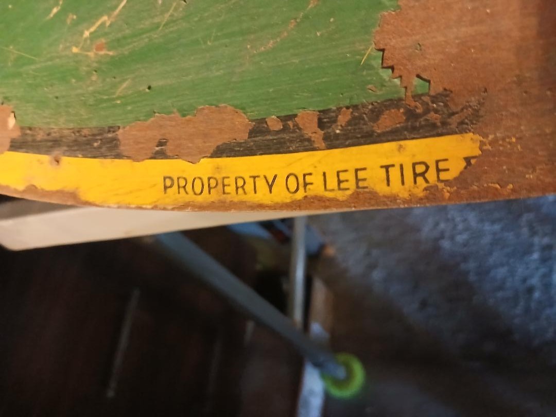 RARE & ORIGINAL 1940’s 1950’s DOUBLE SIDED HEAVY STEEL LEE TIRES SIGN….LOOK