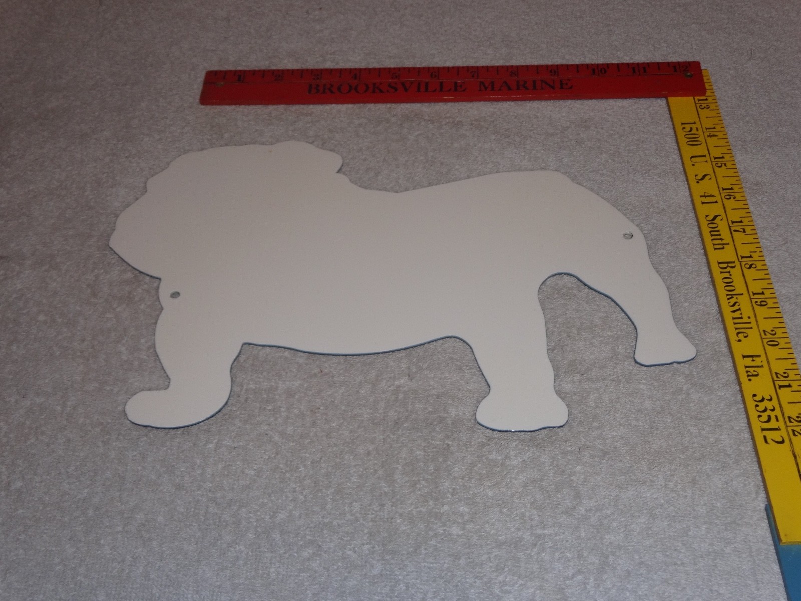 VINTAGE MACK TRUCKS W/ DIE-CUT BULLDOG 11″ METAL DOG TRUCK GASOLINE OIL SIGN GAS