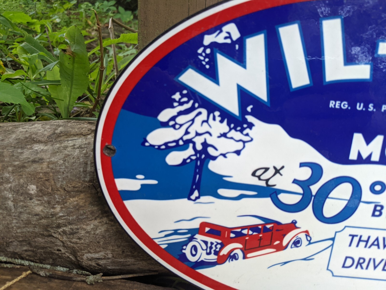 VINTAGE WIL-FLO MOTOR OIL PORCELAIN PUMP SIGN 12″ X 8″