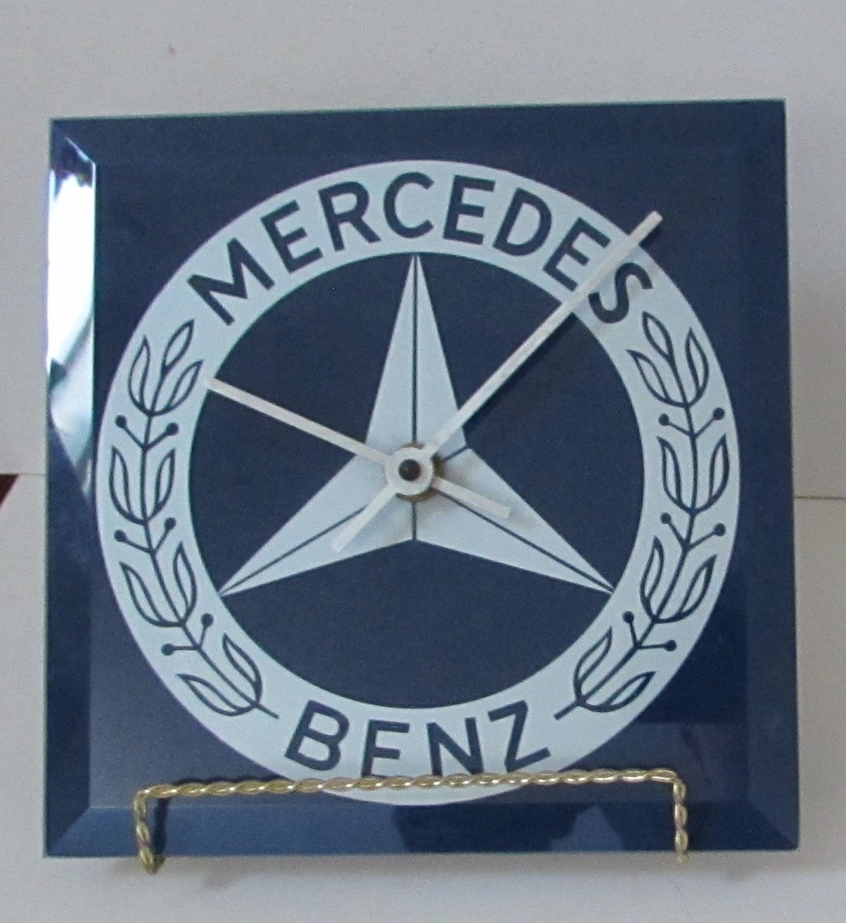 NOW ON SALE~ MERCEDES~BENZ OLDER BEVELED EDGES, WALL CLOCK~AA BATTER & FREE SHIP