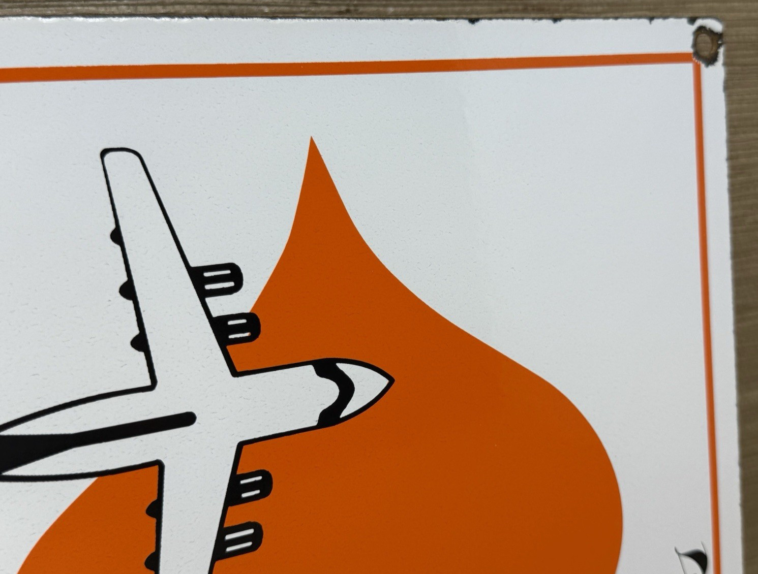 VINTAGE ASPEN AIRWAYS PORCELAIN SIGN GAS OIL AIRLINE AVIATION ORANGE LEAF PLANE