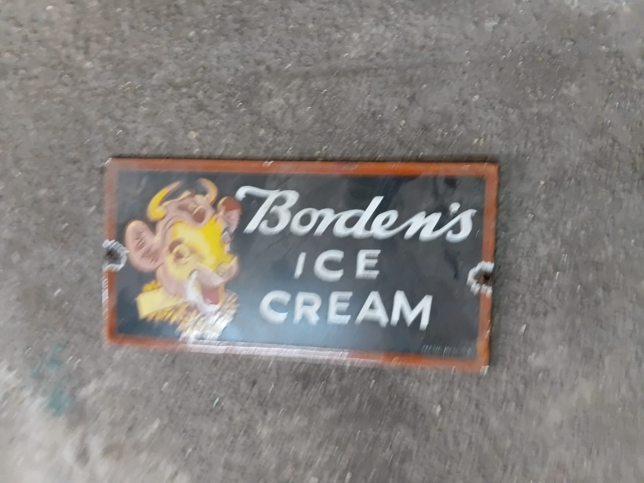 PORCELIAN BORDEN ENAMEL SIGN SIZE 8X4 INCHES