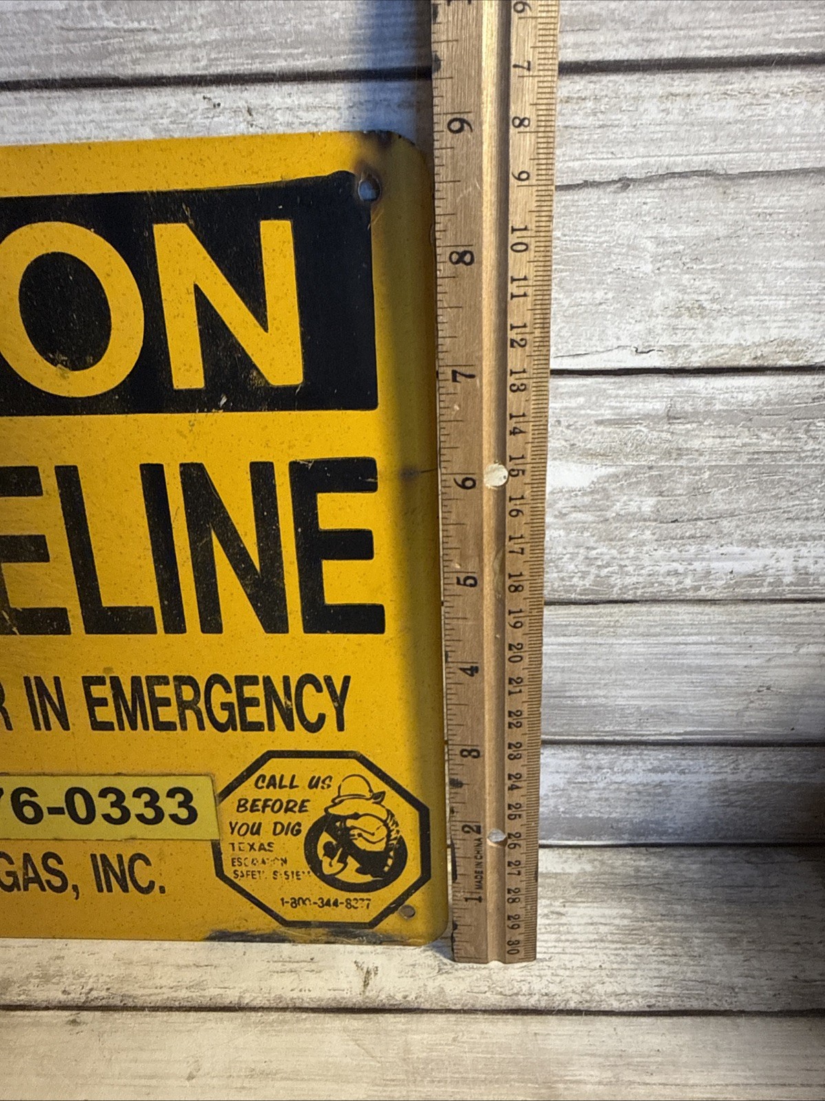 West Texas Gas Inc WTG Caution Gas Pipeline 12” X 9” Sign W/ Armadillo Logo