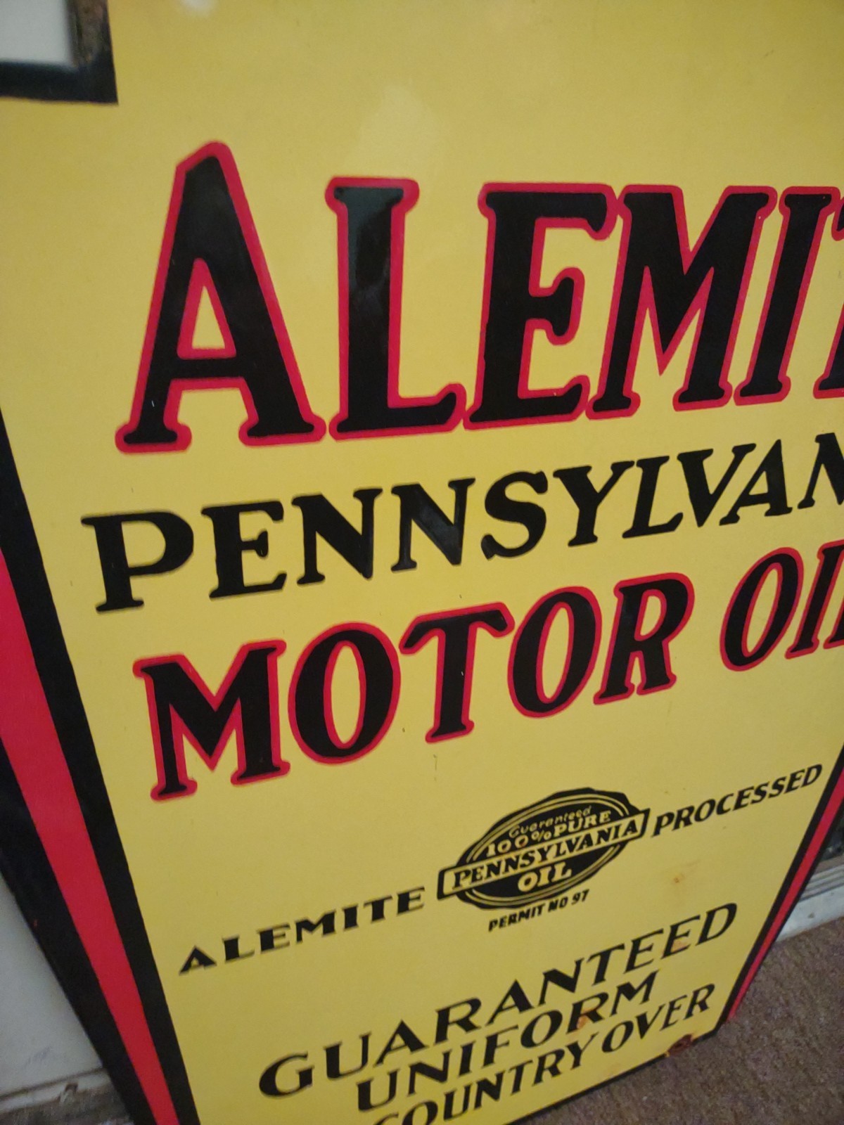 LARGE RARE ALEMITE PENNSYLVANIA MOTOR OIL 30″ PORCELAIN METAL ADVERTISING SIGN