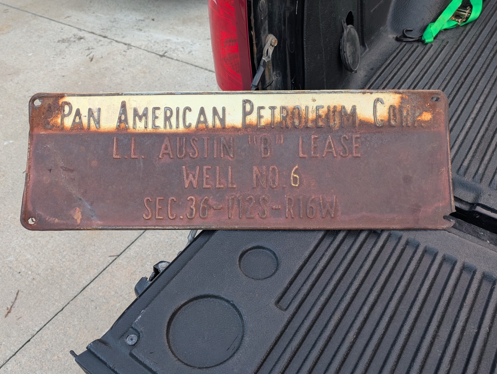 Pan American Petroleum Corp Gas Oil Field Well #6 Lease Heavy Metal Sign Austin