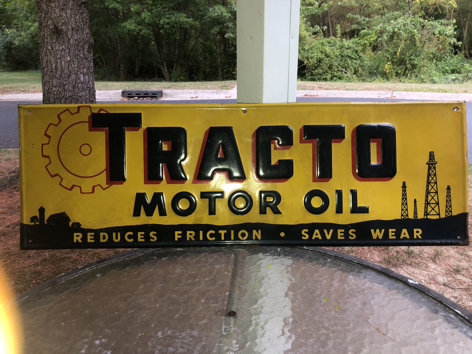 VINTAGE TRACTO MOTOR OIL GAS STATION ADVERTISING TIN SIGN