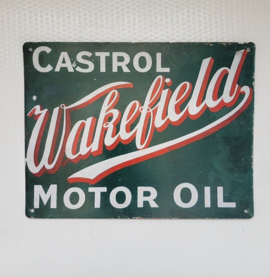 Wakefield Castrol Motor Oil Tin Metal Sign Classic 10.5″x8″ DISTRESSED LOOK