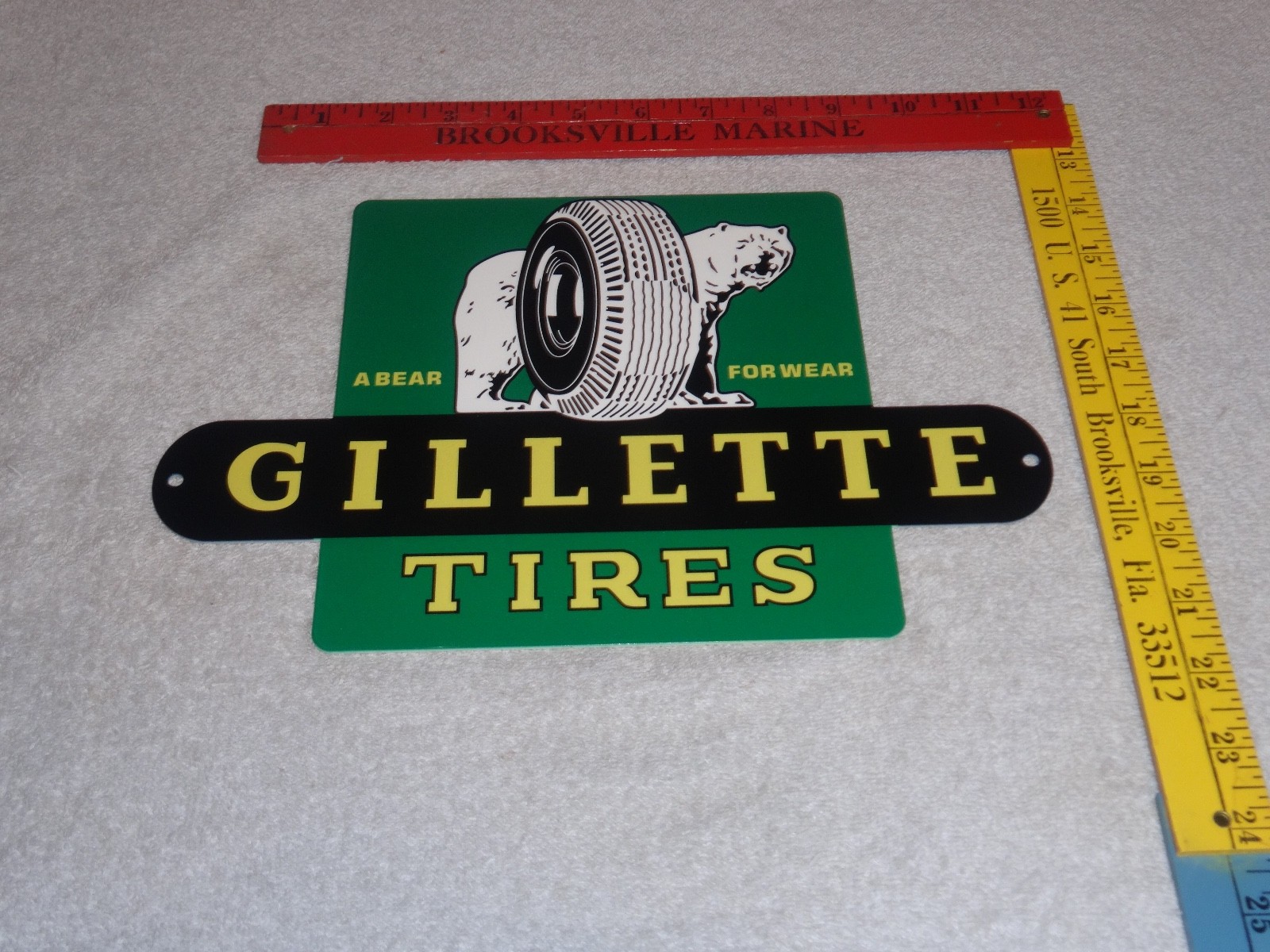 VINTAGE GILLETTE TIRES A POLAR BEAR FOR WEAR 12″ METAL TIRE GASOLINE & OIL SIGN!
