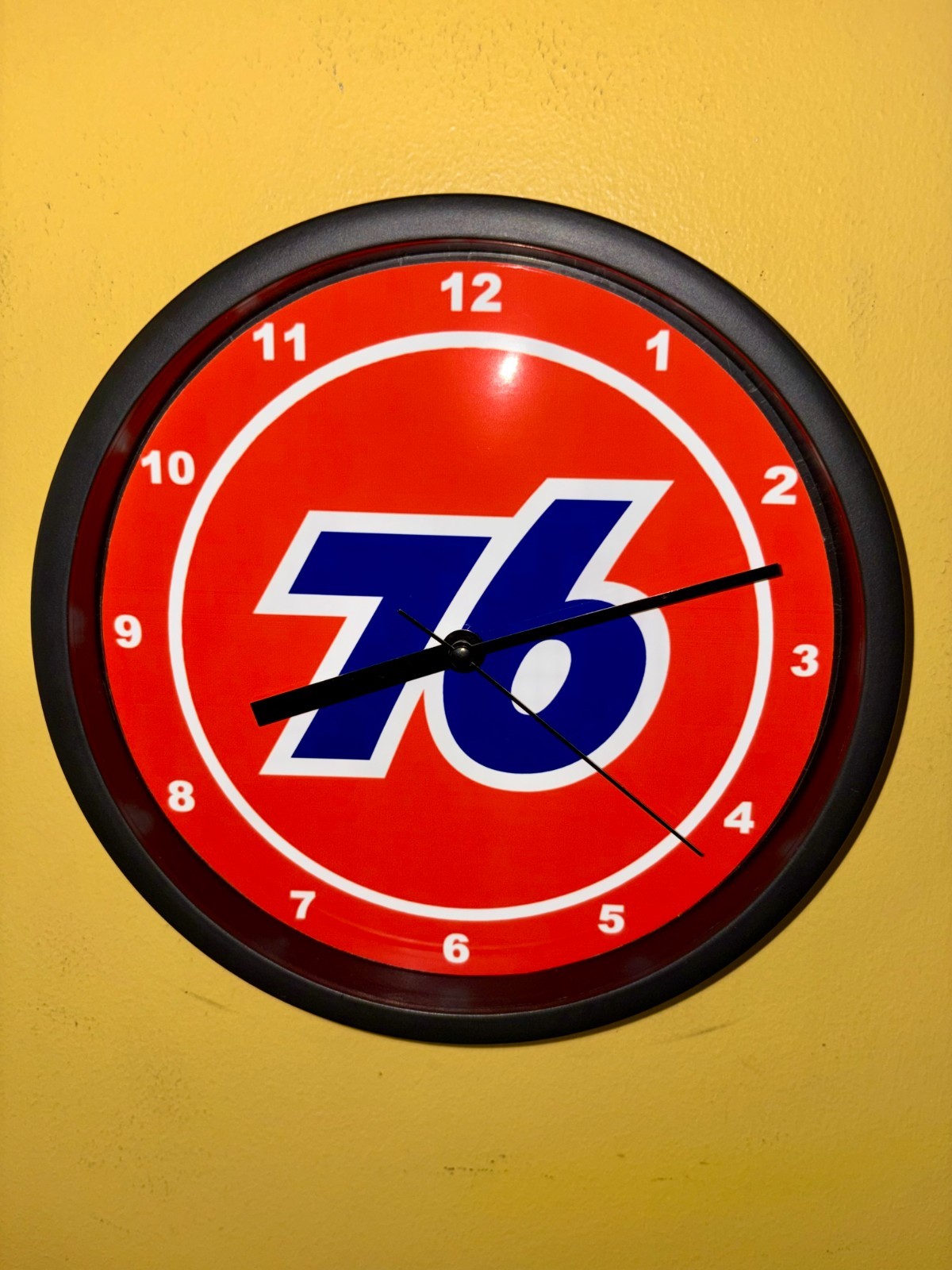 Union 76 Oil Gas Station Garage Man Cave Mechanic Advertising Clock Sign