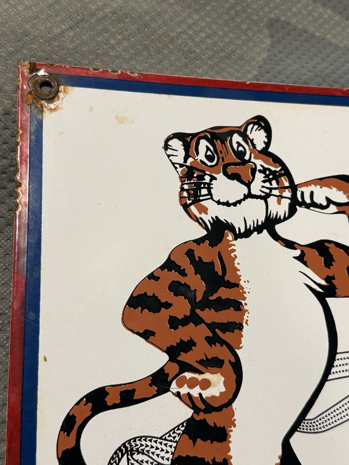 ESSO EXTRA TIGER IN TANK PORCELAIN SIGN 11 1/2″ x 11 1/2″