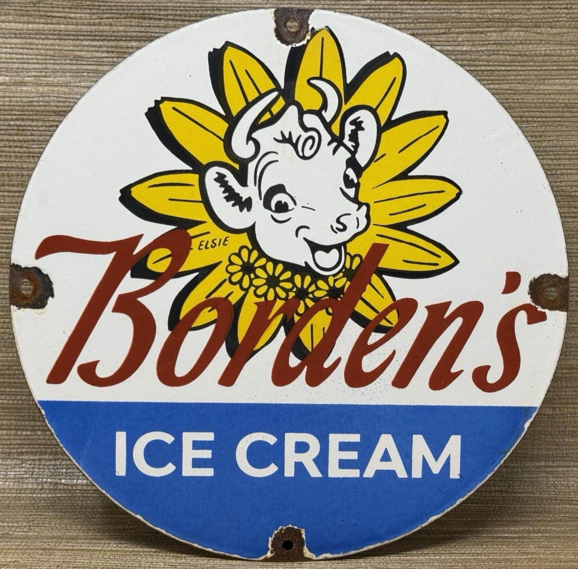 VINTAGE BORDENS ICE CREAM PORCELAIN SIGN DAIRY QUEEN COW FARM GAS PUMP