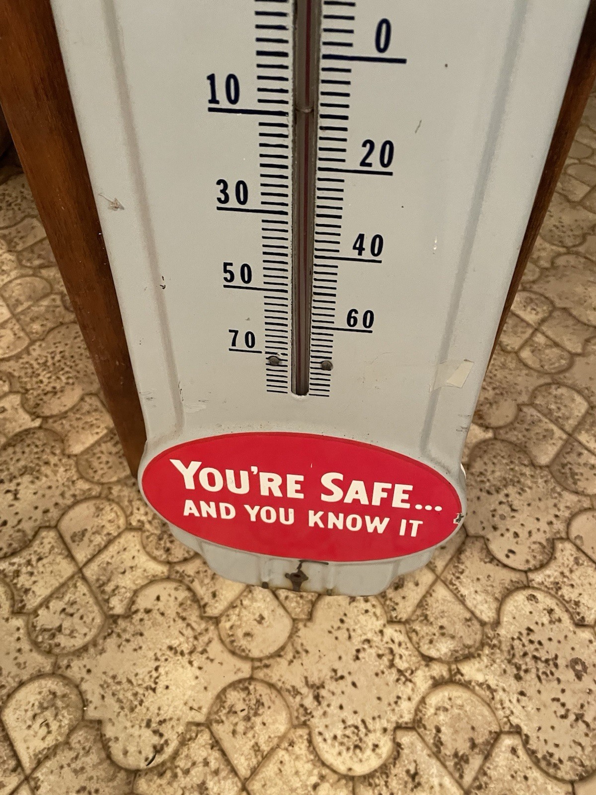 VINTAGE ORIGINAL 1940’s PRESTONE ANTI-FREEZE PORCELAIN THERMOMETER SIGN 36″ x 9″