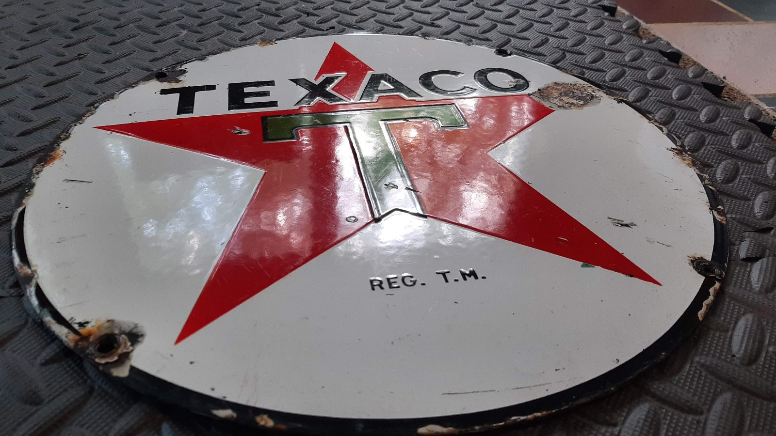 100% ORIGINAL PRE 1936 TEXACO BLACK T PORCELAIN 15 INCH SIGN NO REPOPS EVER!
