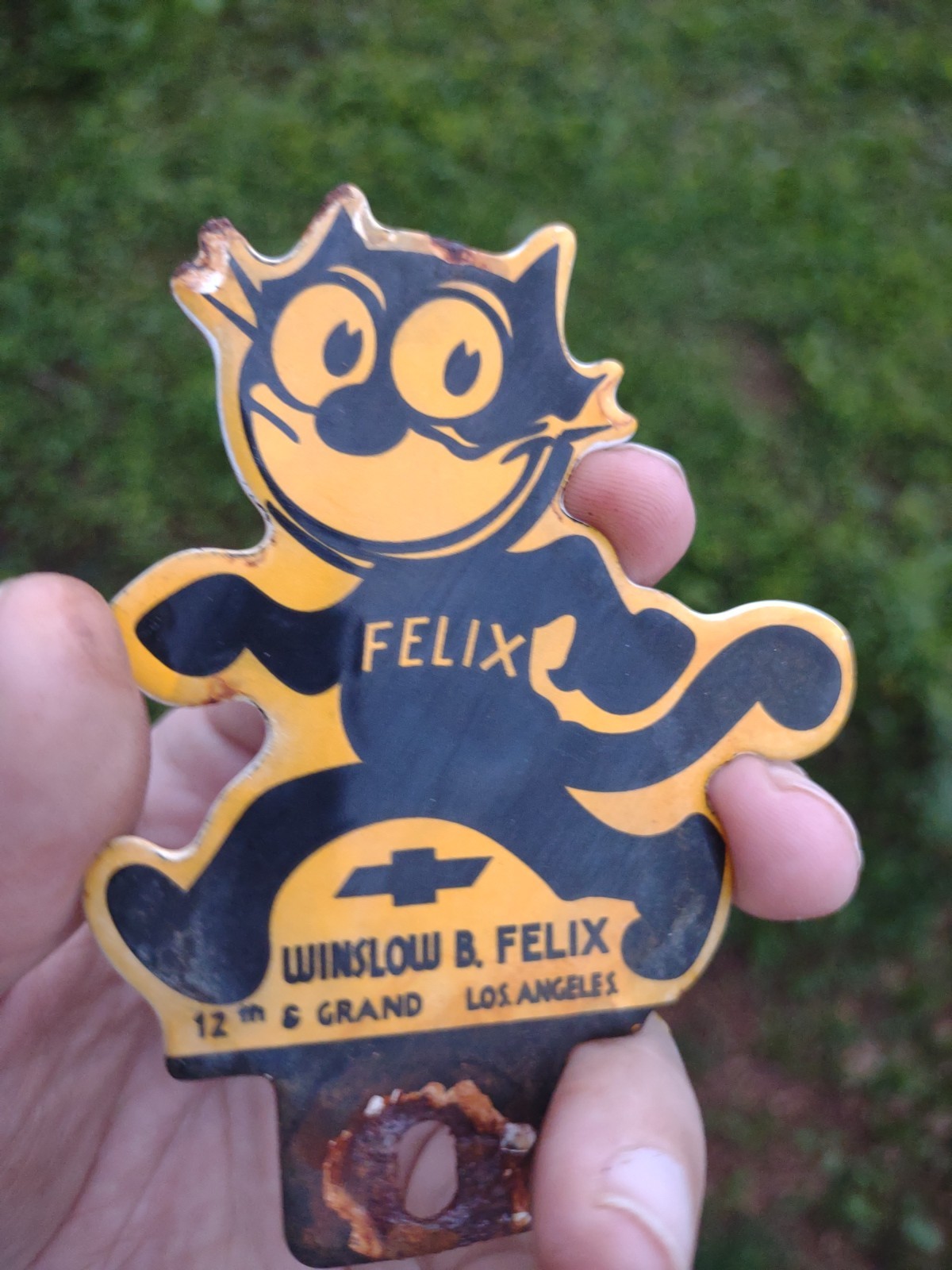 VINTAGE CHEVROLET PORCELAIN METAL OLD FELIX THE CAT-CHEVY TAG TOPPER SIGN