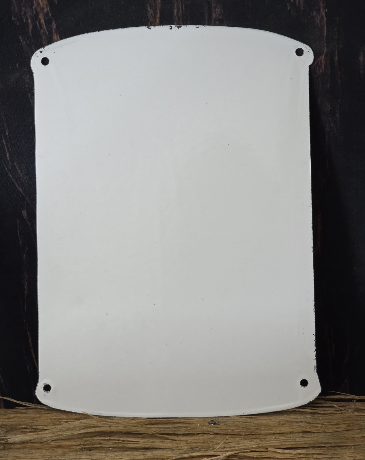 VINTAGE 1947 MOBILOIL AERO CAN PORCELAIN GAS PUMP SIGN MOBIL MOBILGAS 11″ X 8″.