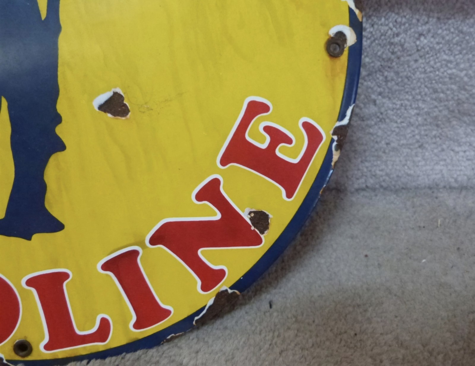 VINTAGE Conoco Gasoline Minuteman Porcelain Enamel Sign 11 3/4″