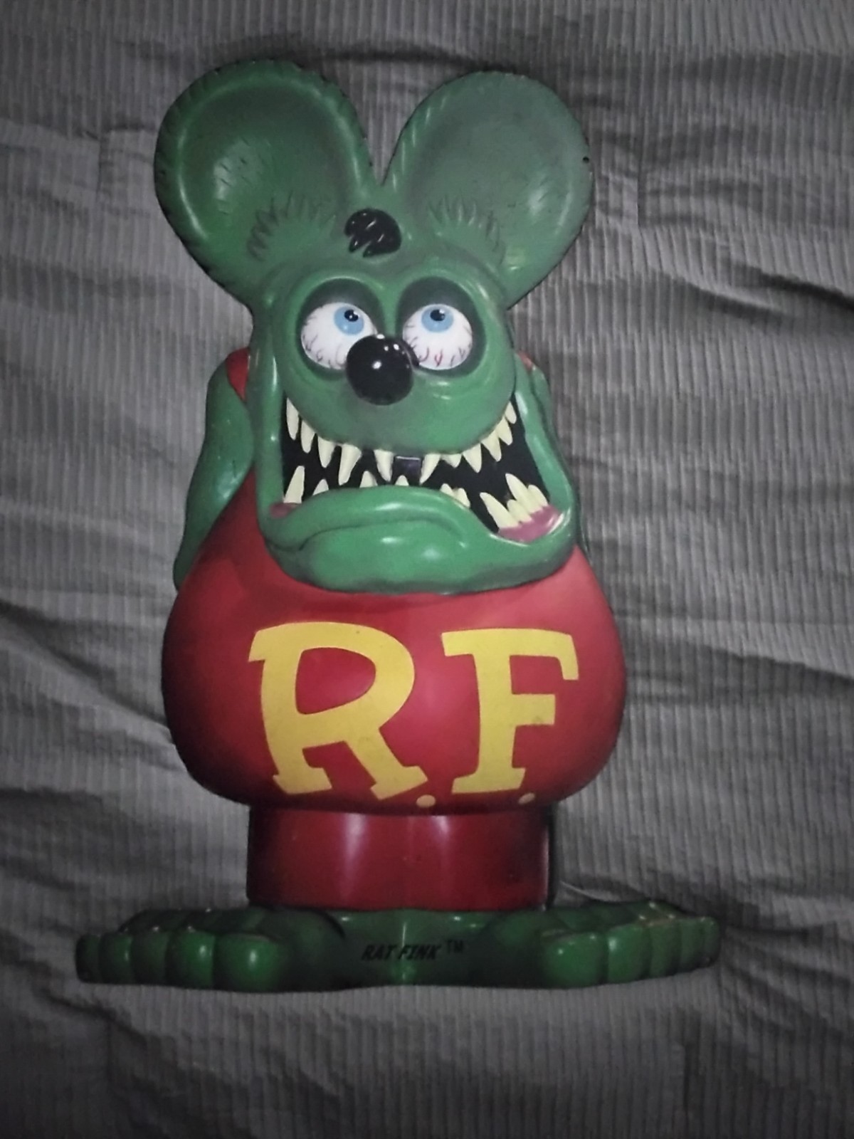 “Rat Fink” Porcelain 22×29 3/4 Green Mouse Anti-Hero Of Hot Rodding Sign